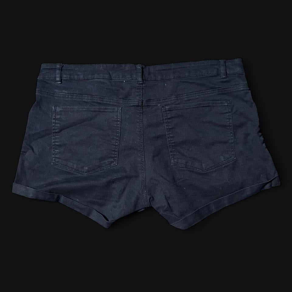 milku patch shorts